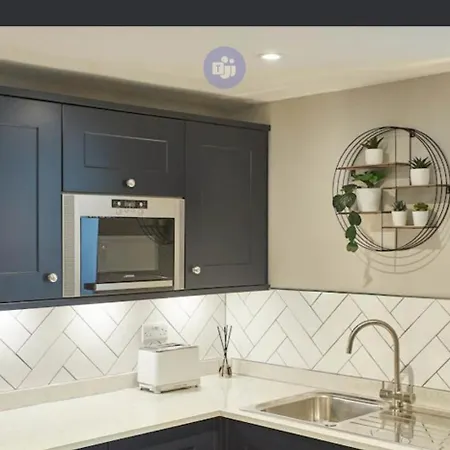 9 Esplanade Way, Flat 2 Harper By The Sea